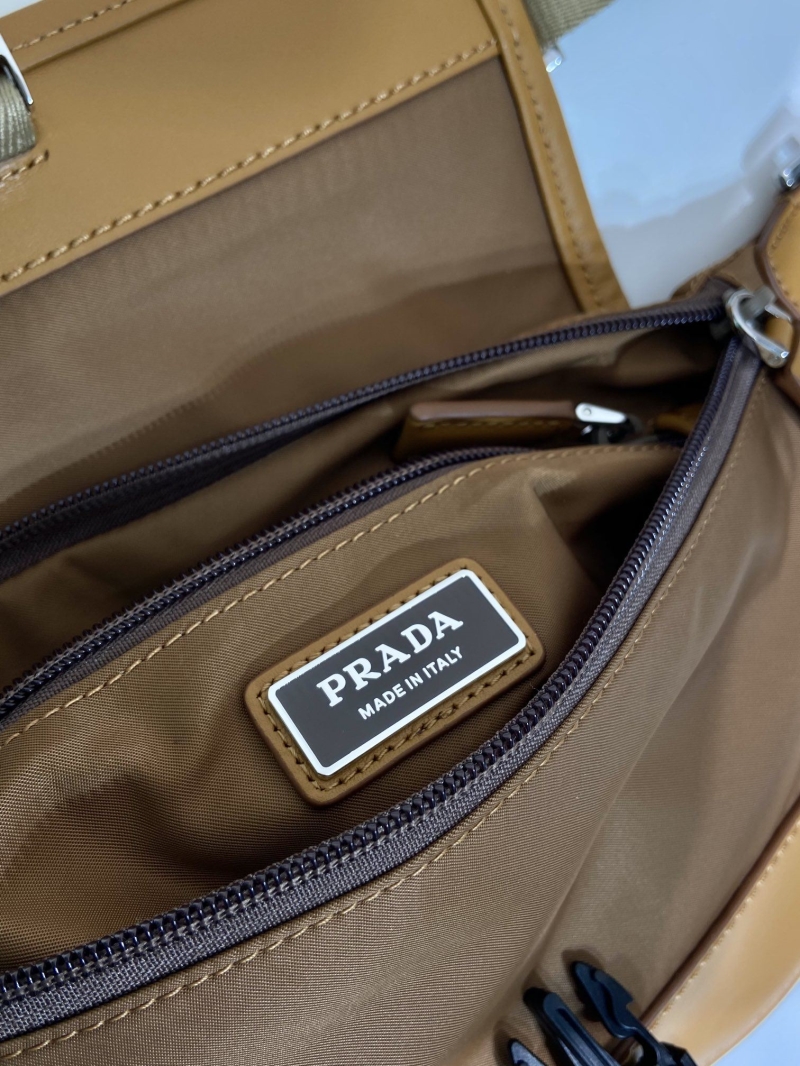Pra*a waist chest packs
